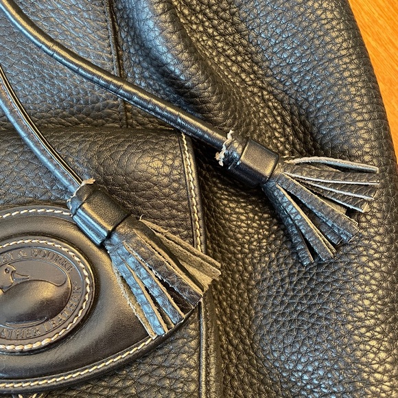 Dooney & Bourke Black Leather Shoulder Bag - Picture 2 of 16
